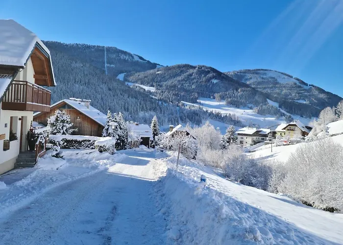 Апартаменти Catina